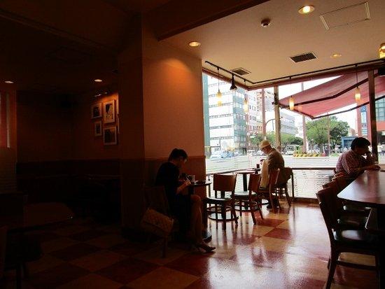 カフェ・ベローチェ 博多呉服町店